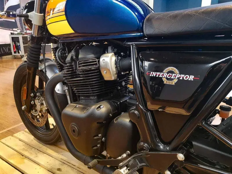 Royal Enfield Interceptor 650 (2021 - 26) (10)