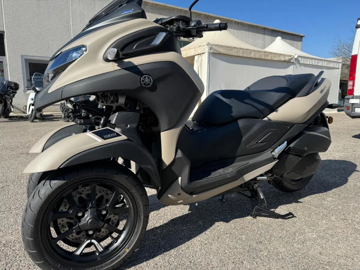 Yamaha Tricity 300 (2025 - 26) (3)