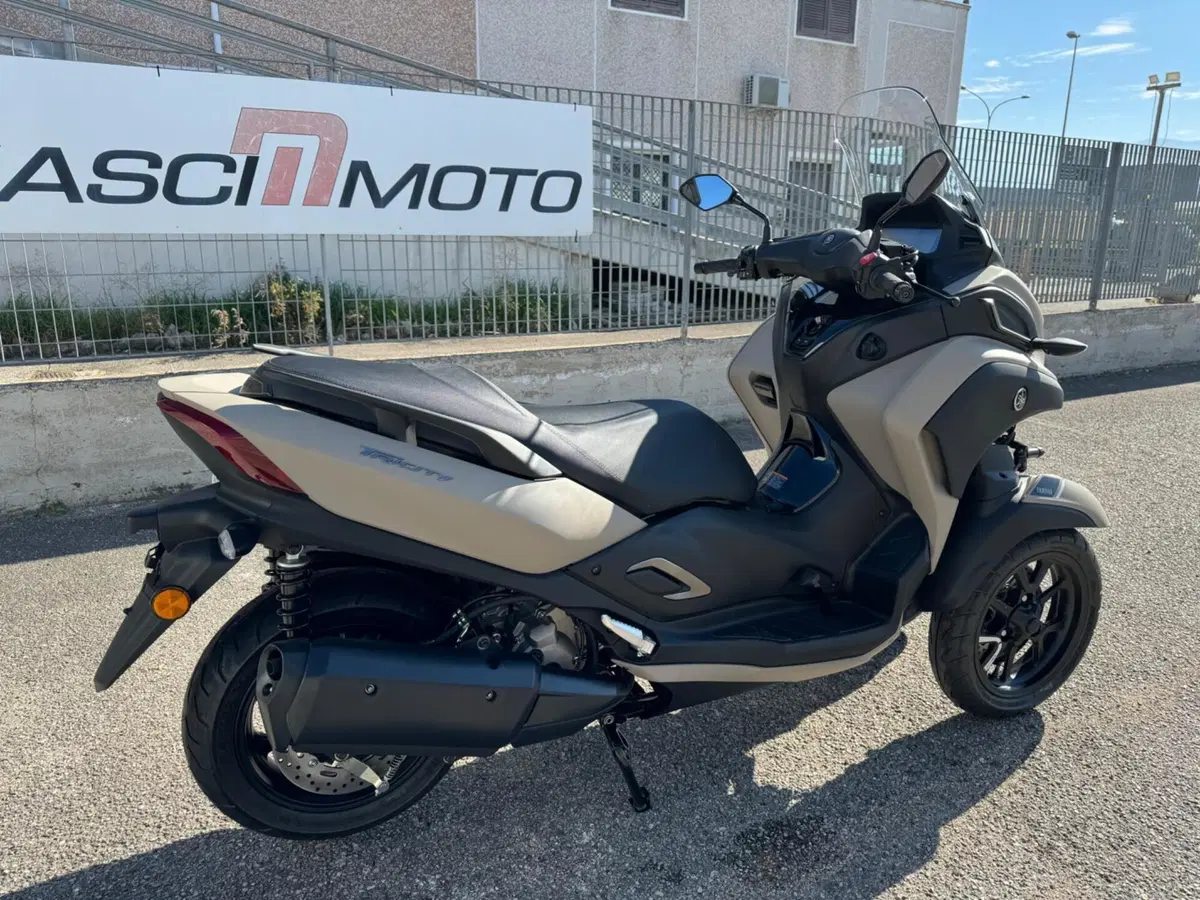 Yamaha Tricity 300 (2025 - 26) (5)