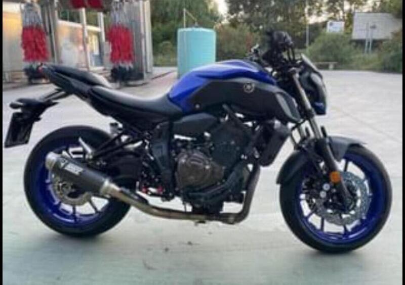 Yamaha MT-07 usata a Sorrento per € 7.500