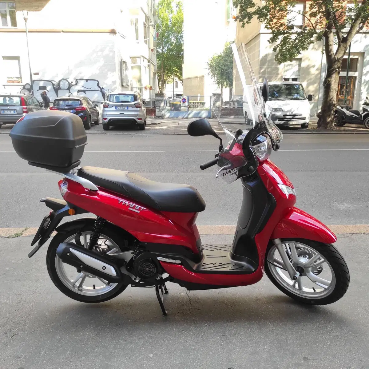 Peugeot Tweet 200 Active (2021 - 25) (2)