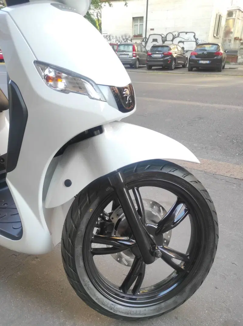 Peugeot Tweet 125i Active (2021 - 25) (12)