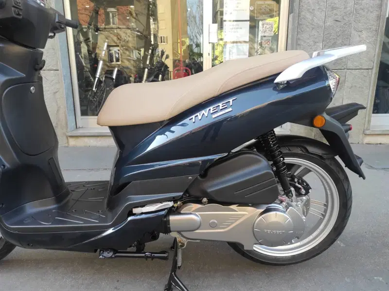 Peugeot Tweet 125i Active (2021 - 25) (8)