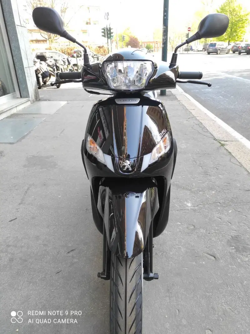 Peugeot Tweet 125i Active (2021 - 25) (6)