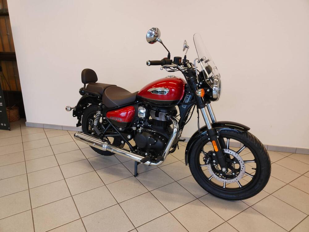 Royal Enfield Meteor 350 Supernova (2021 - 24) (2)