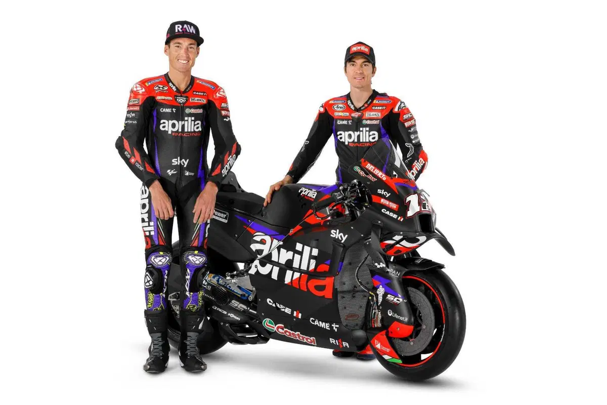 MotoGP 2024. Ecco le nuove livree dell'Aprilia RS-GP 24: ci sono delle differenze! [GALLERY e VIDEO] (10)