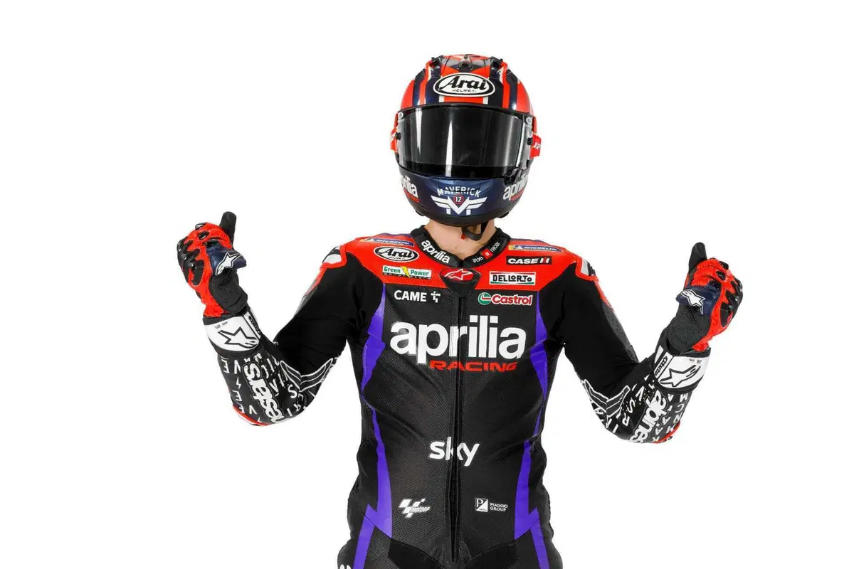 MotoGP 2024. Ecco le nuove livree dell'Aprilia RS-GP 24: ci sono delle differenze! [GALLERY e VIDEO] (20)