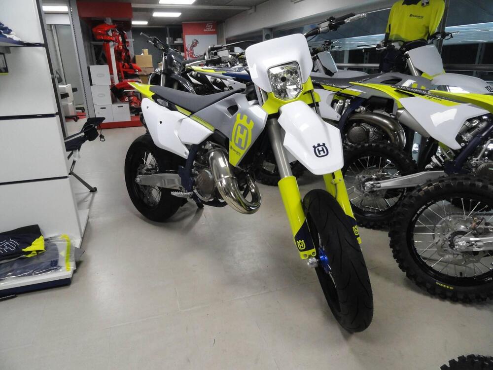 Husqvarna TC 125 (2023) (2)