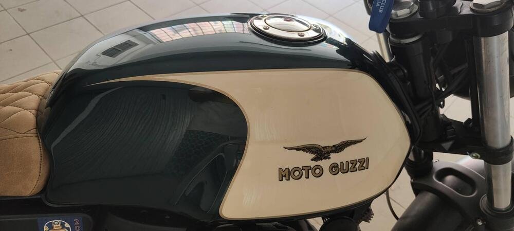Moto Guzzi V7 II Special (2015 - 17) (3)