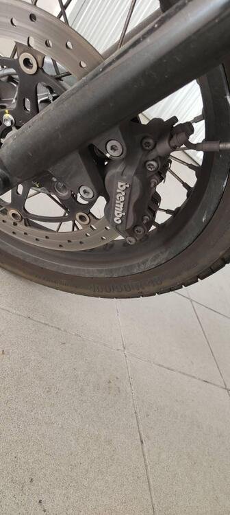 Moto Guzzi V7 II Special (2015 - 17) (4)