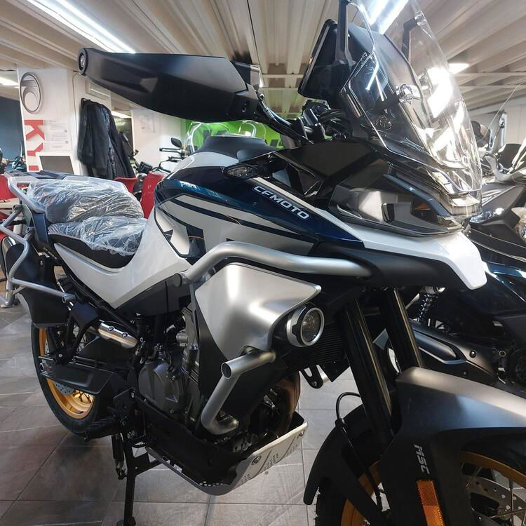 CFMOTO 800MT Explorer (2023 - 24)