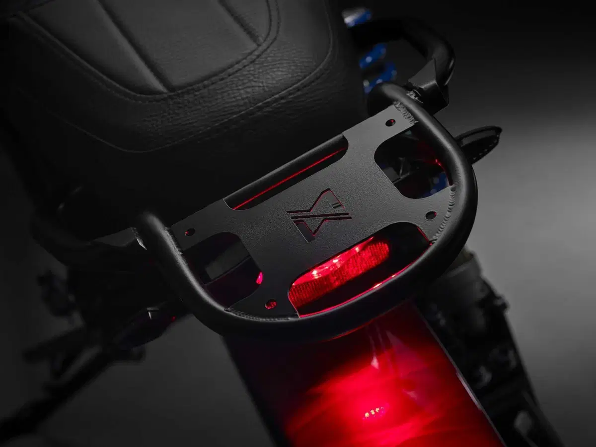 Elettrica a trazione integrale? Motowatt presenta la W1X (4)
