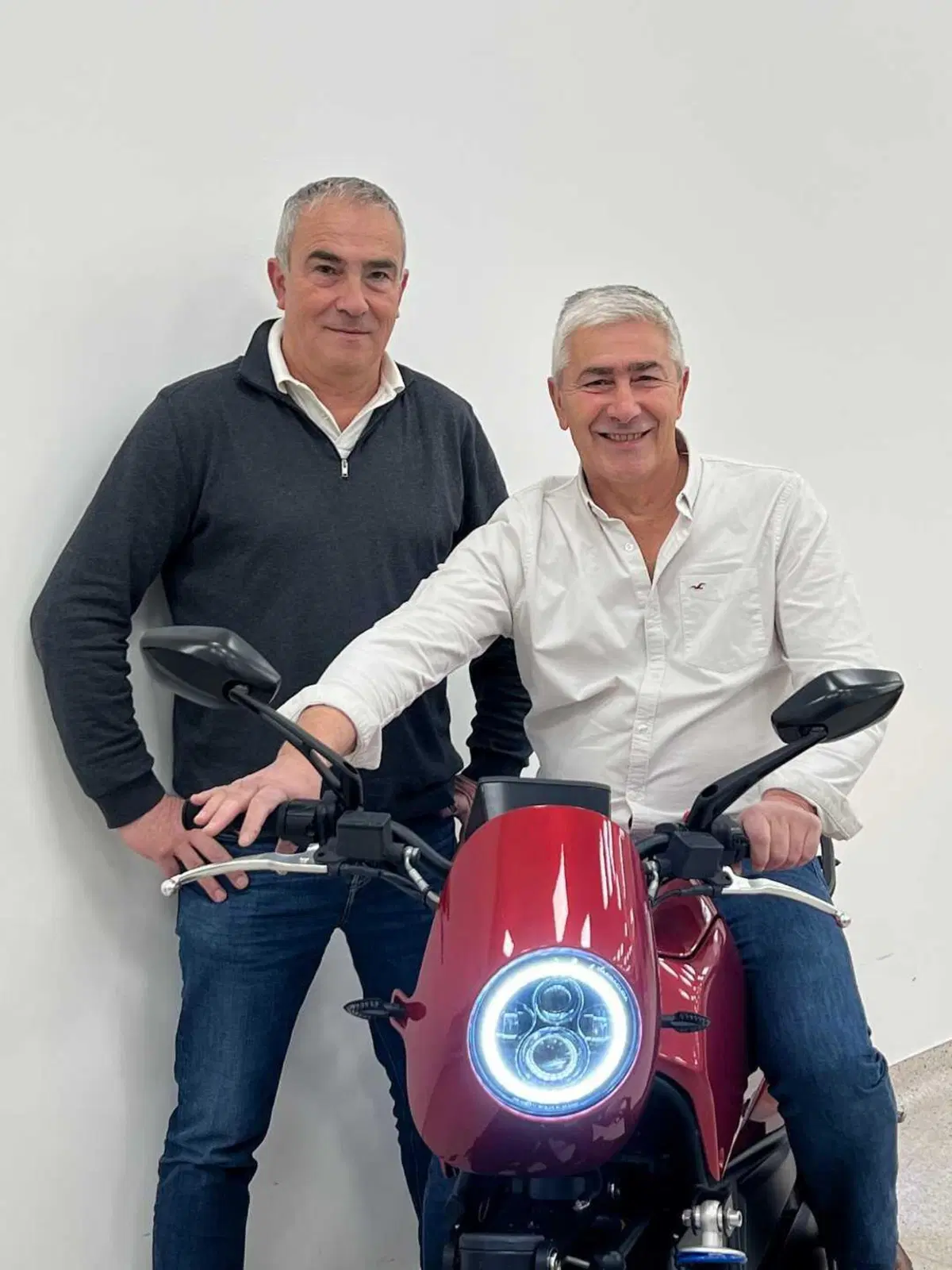Elettrica a trazione integrale? Motowatt presenta la W1X (10)