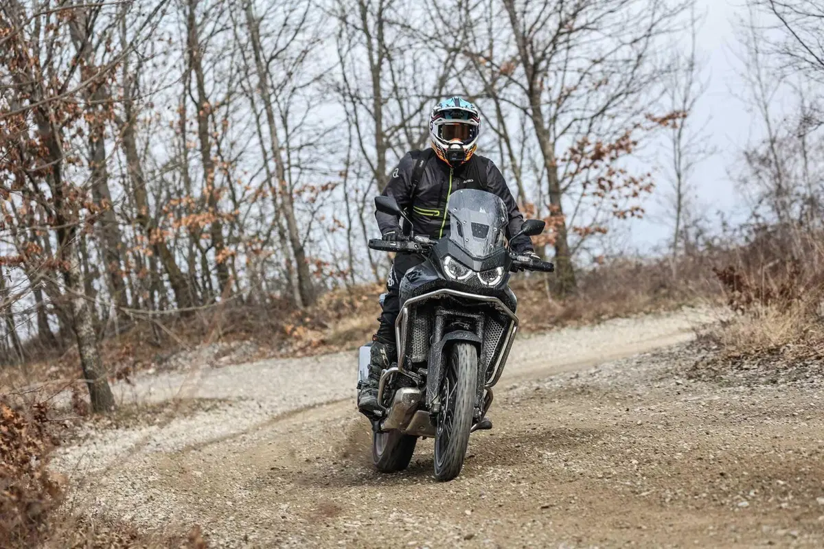 Test Honda Africa Twin 1100 2024 in versione ES e ruota da 21” [VIDEO & GALLERY] (2)