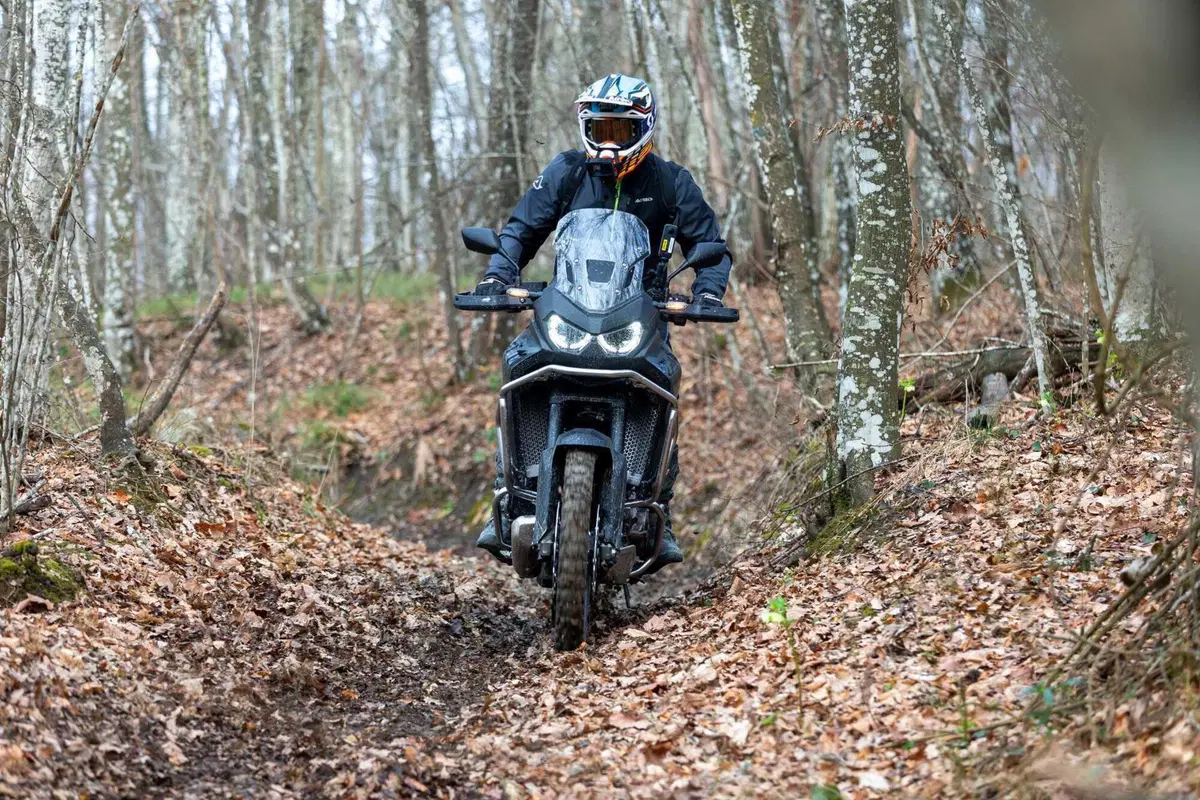 Test Honda Africa Twin 1100 2024 in versione ES e ruota da 21” [VIDEO & GALLERY] (5)