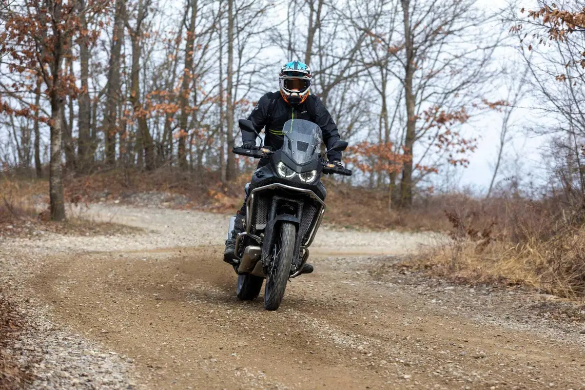 Test Honda Africa Twin 1100 2024 in versione ES e ruota da 21” [VIDEO & GALLERY] (9)