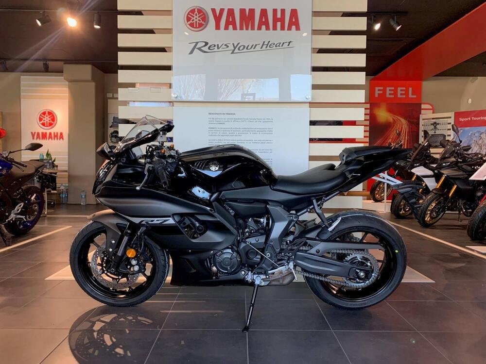 Yamaha YZF R7 (2021 - 24)