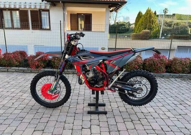 Vendo Betamotor RR 125 2t Enduro (2021) usata a Pombia (codice 9378480) 