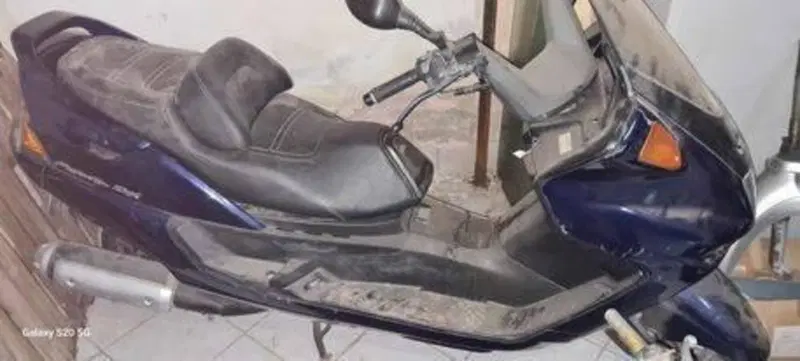 PEZZI DI RICAMBIO YAMAHA MAJESTY 250 DX BLU