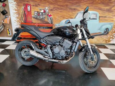 Guida alla Honda Hornet 600 - News 