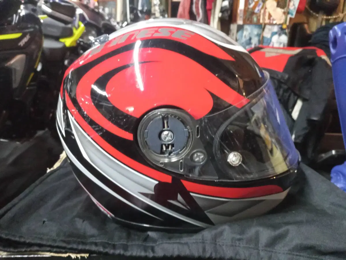 Casco Nolan (2)