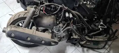 PEZZI DI RICAMBIO PIAGGIO BEVERLY 400