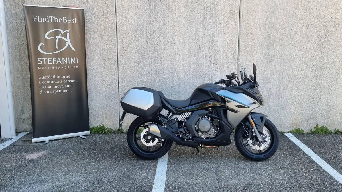 CFMOTO 650GT (2021 - 26) (8)