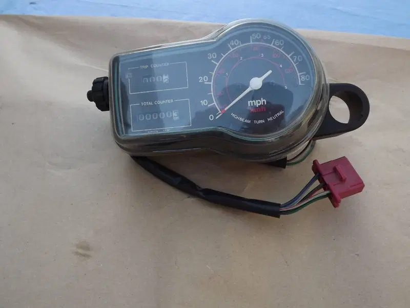 CRUSCOTTO contachilometri xl 250s Honda (3)