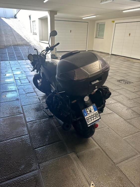 Moto Guzzi V7 850 Stone Special Abs (2021) (3)