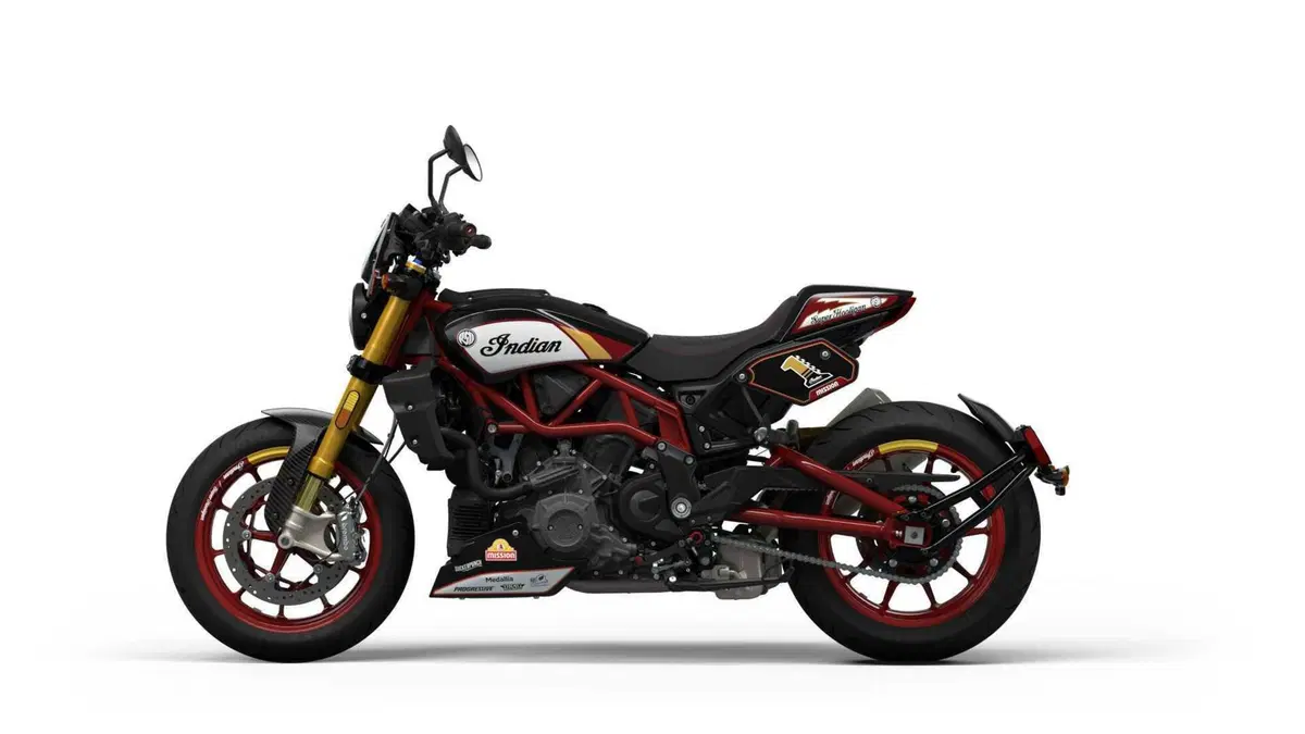 Indian e Roland Sands per una FTR "Hoolingan" che cita il MotoAmerica (4)