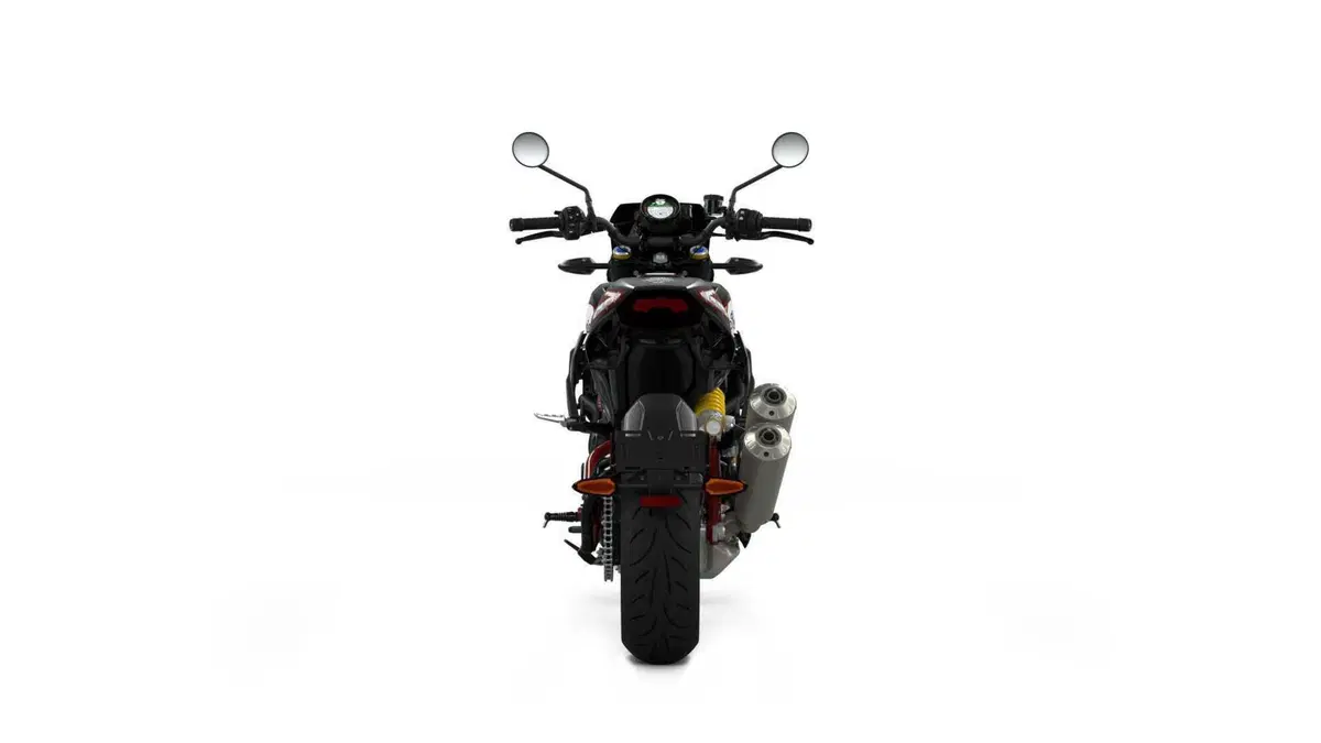 Indian e Roland Sands per una FTR "Hoolingan" che cita il MotoAmerica (5)
