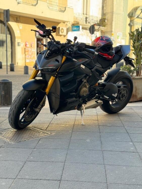 Ducati Streetfighter V4 S (2023 - 24) (2)