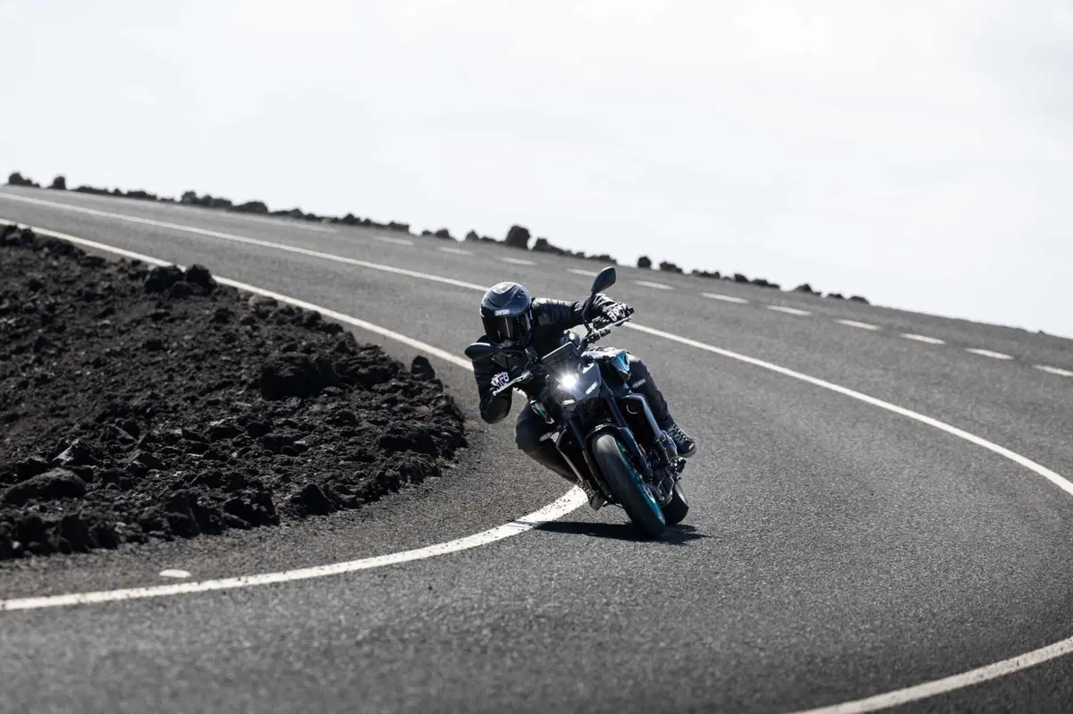 Yamaha MT-09 2024 TEST: un miglioramento costante. La prova su strada, Pro e Contro! [VIDEO E GALLERY] (7)