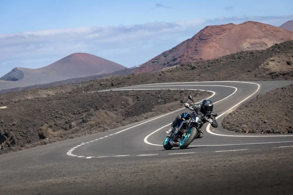 Yamaha MT-09 2024 TEST: un miglioramento costante. La prova su strada, Pro e Contro! [VIDEO E GALLERY] (8)