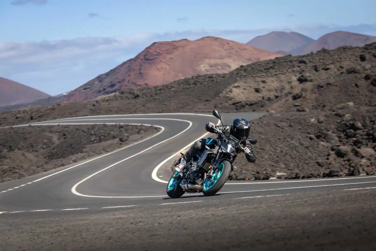 Yamaha MT-09 2024 TEST: un miglioramento costante. La prova su strada, Pro e Contro! [VIDEO E GALLERY] (9)
