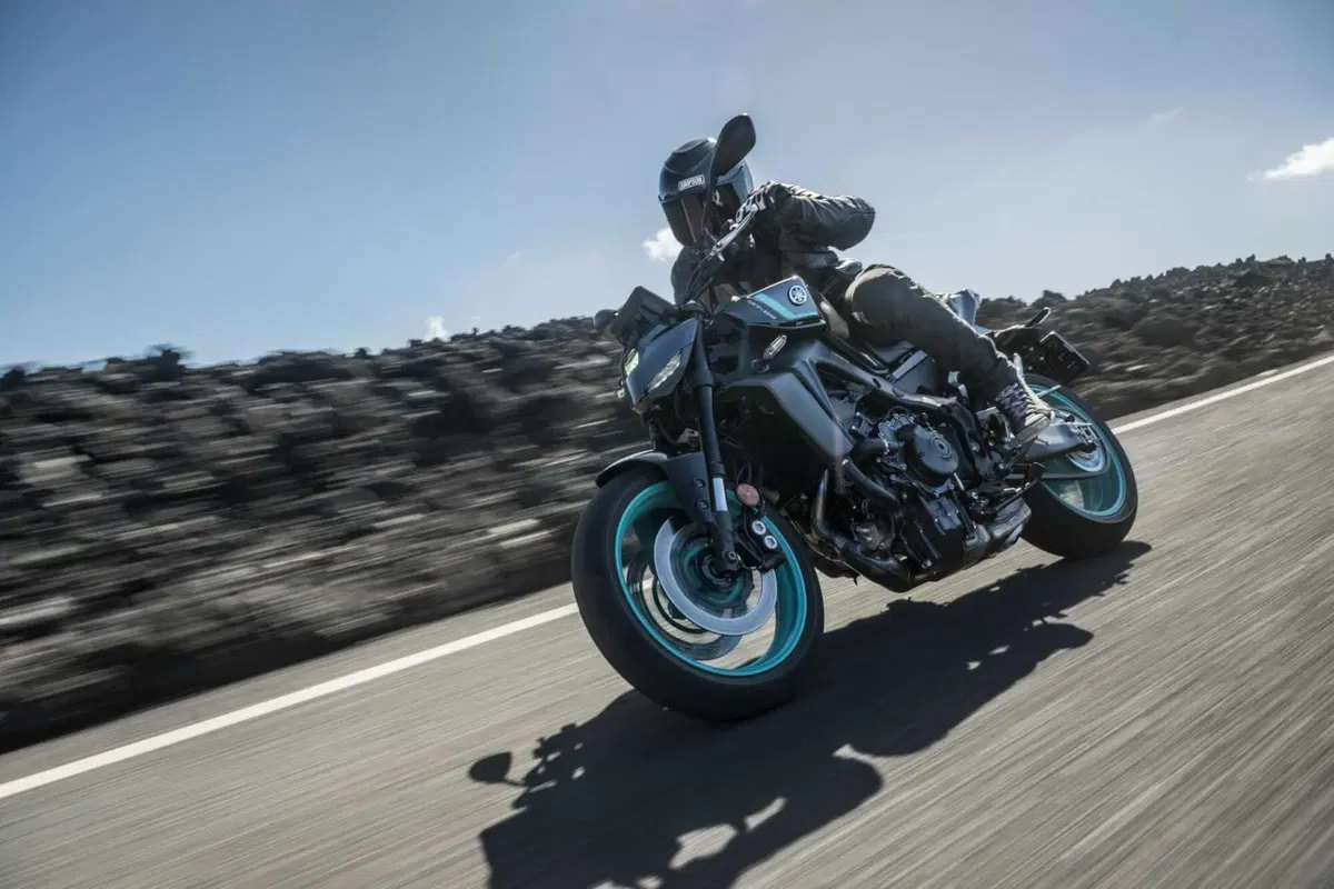 Yamaha MT-09 2024 TEST: un miglioramento costante. La prova su strada, Pro e Contro! [VIDEO E GALLERY] (22)