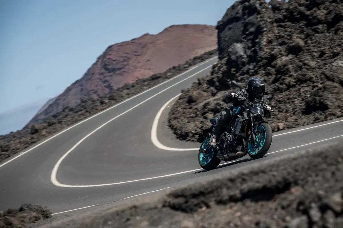 Yamaha MT-09 2024 TEST: un miglioramento costante. La prova su strada, Pro e Contro! [VIDEO E GALLERY] (27)