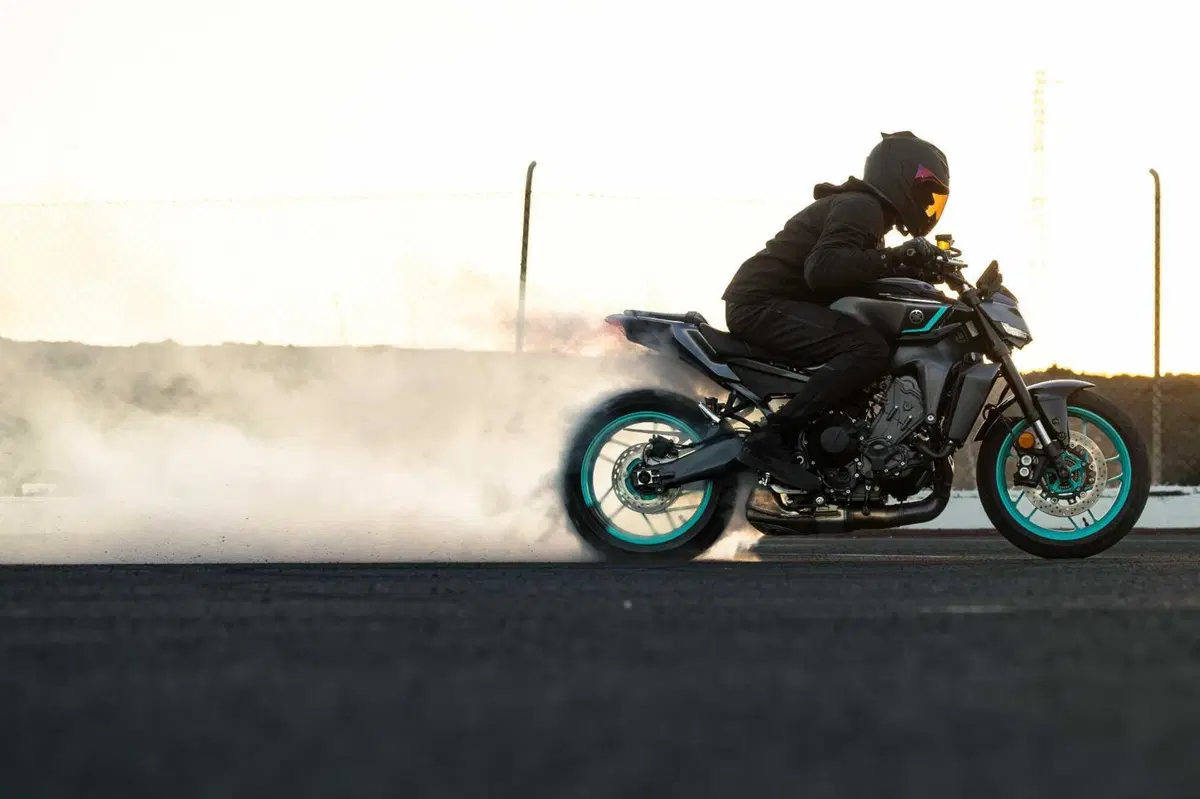 Yamaha MT-09 2024 TEST: un miglioramento costante. La prova su strada, Pro e Contro! [VIDEO E GALLERY] (55)
