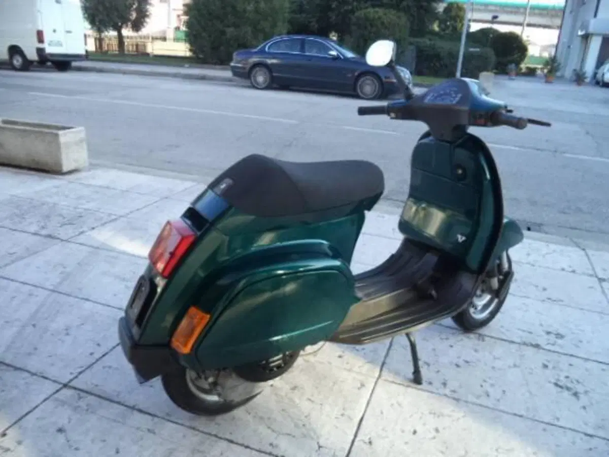 Piaggio Vespa 50 PK (3)