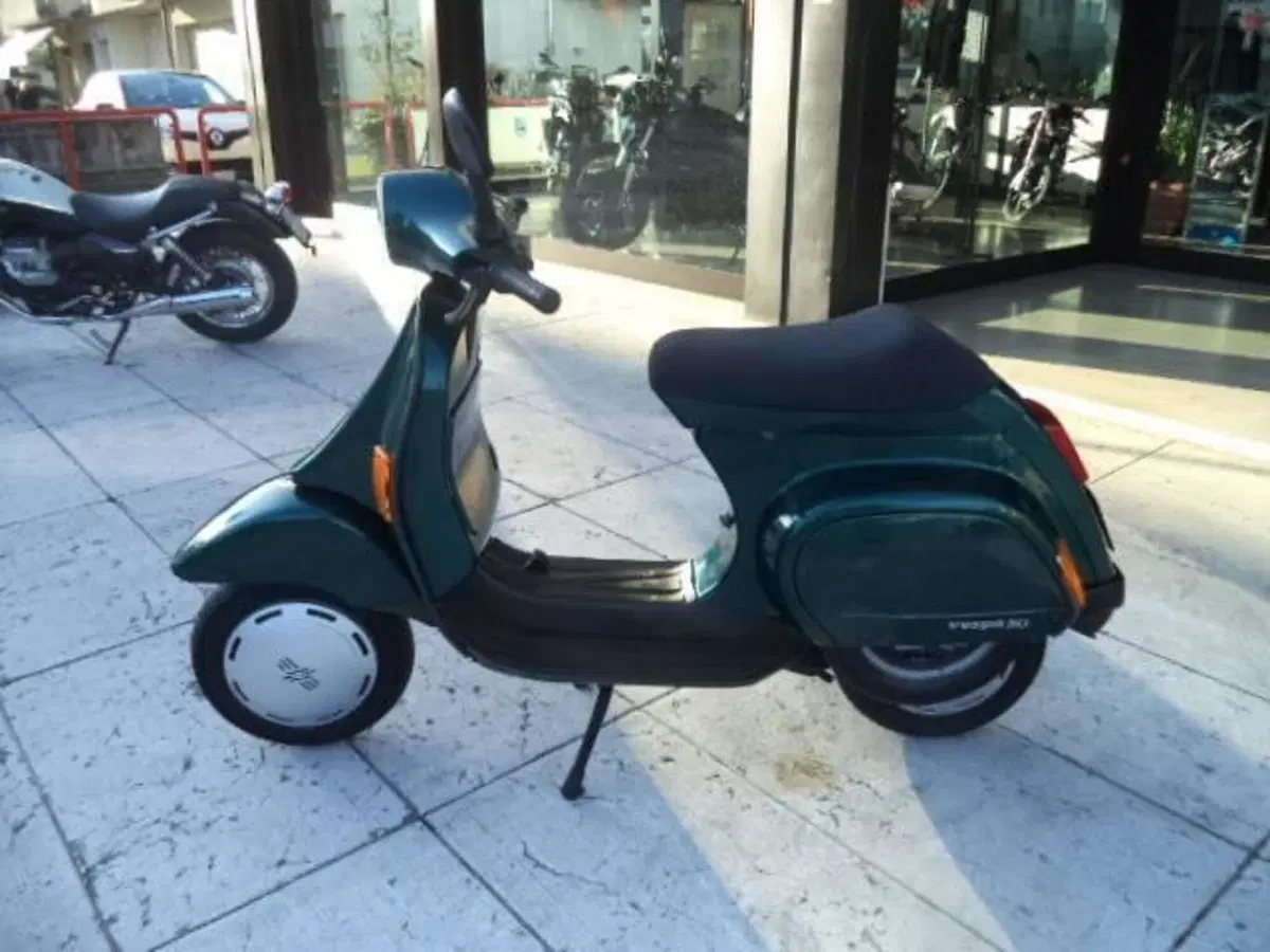 Piaggio Vespa 50 PK (4)
