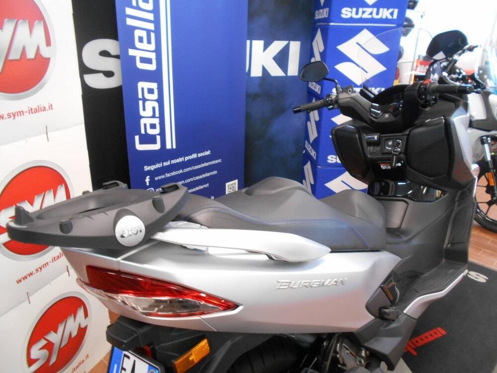 Suzuki Burgman 400 (2022 - 24) (3)