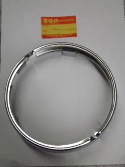 CORNICI GRUPPO OTTICO GT380\550 Suzuki