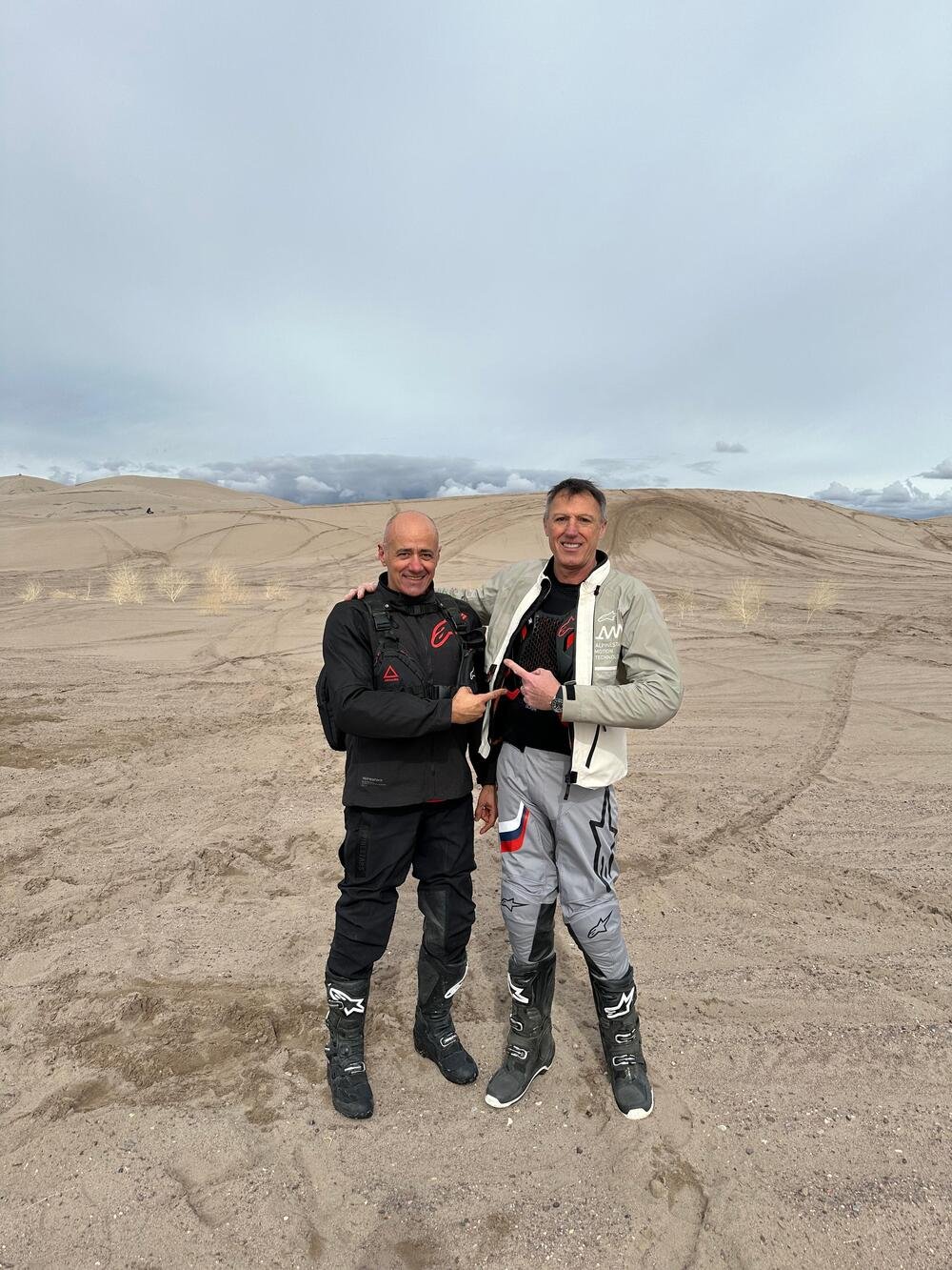 Andrea Perfetti con Gabriele Mazzarolo, Presidente di Alpinestars e grande appassionato di moto