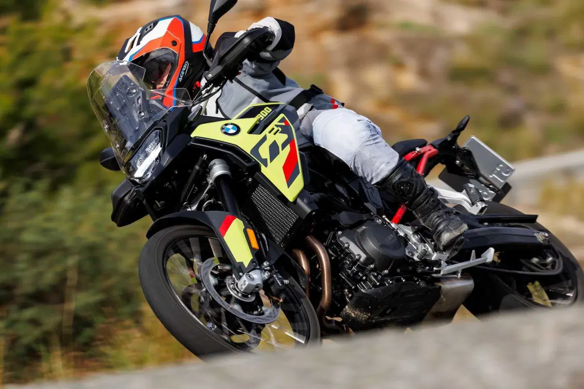 BMW F 900 GS TEST: come va la nuova adventure su strada e in fuoristrada. Pro e contro! [VIDEO E GALLERY] (35)