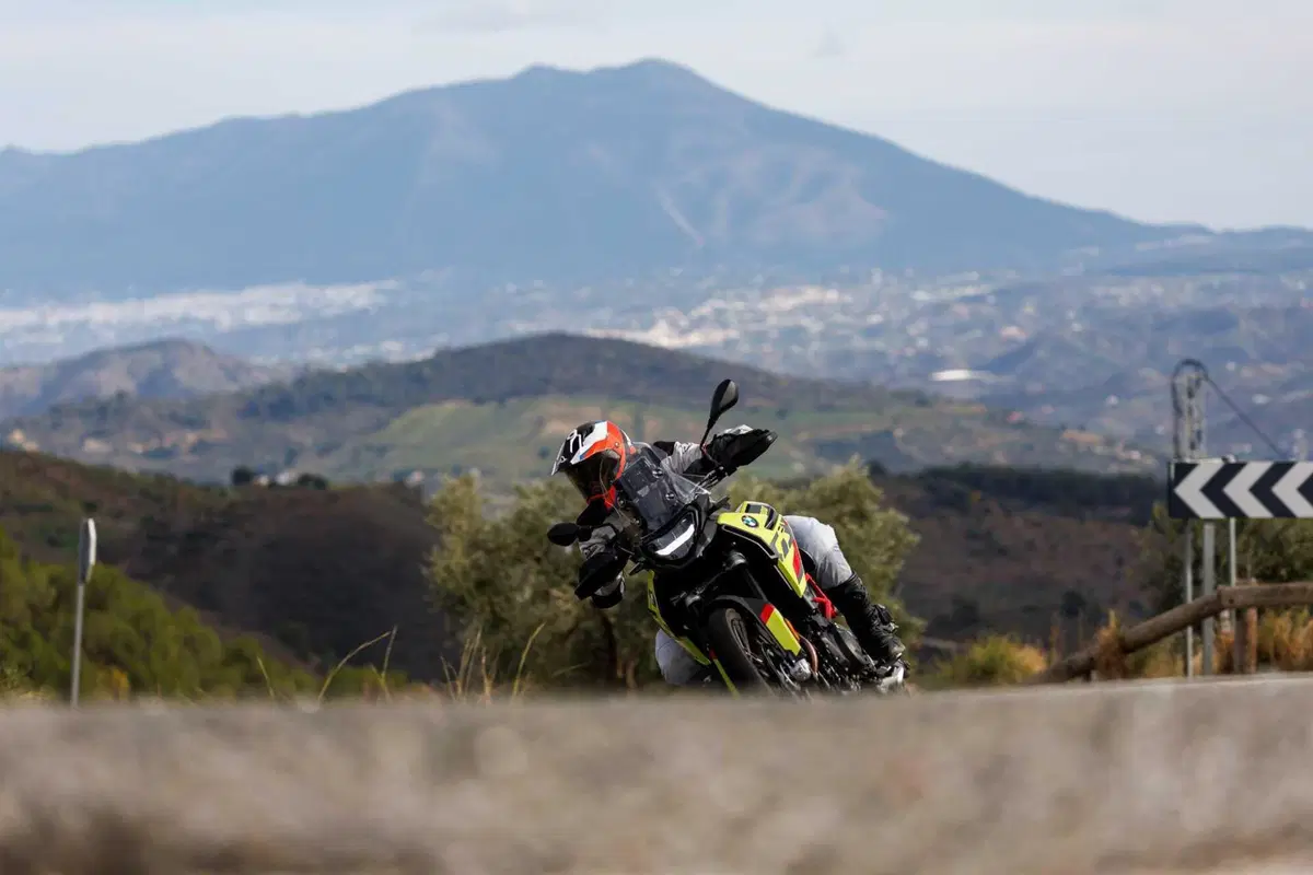 BMW F 900 GS TEST: come va la nuova adventure su strada e in fuoristrada. Pro e contro! [VIDEO E GALLERY] (23)