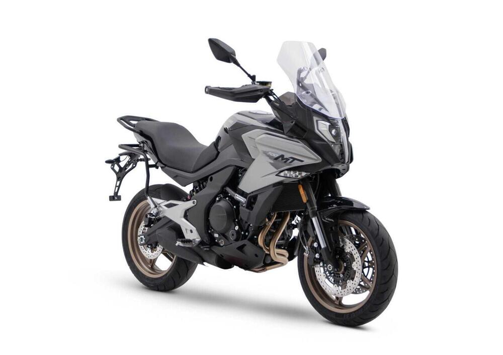 CFMOTO 700MT (2024)