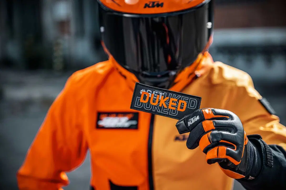 KTM presenta la collezione abbigliamento e accessori dedicata alla Duke (9)