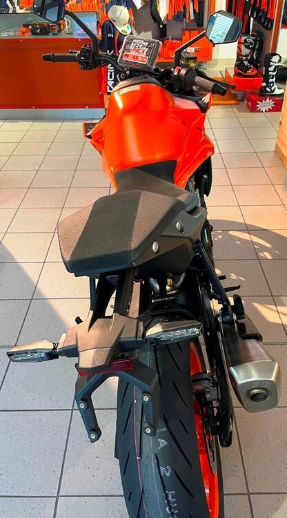 KTM 990 Duke (2024) (5)