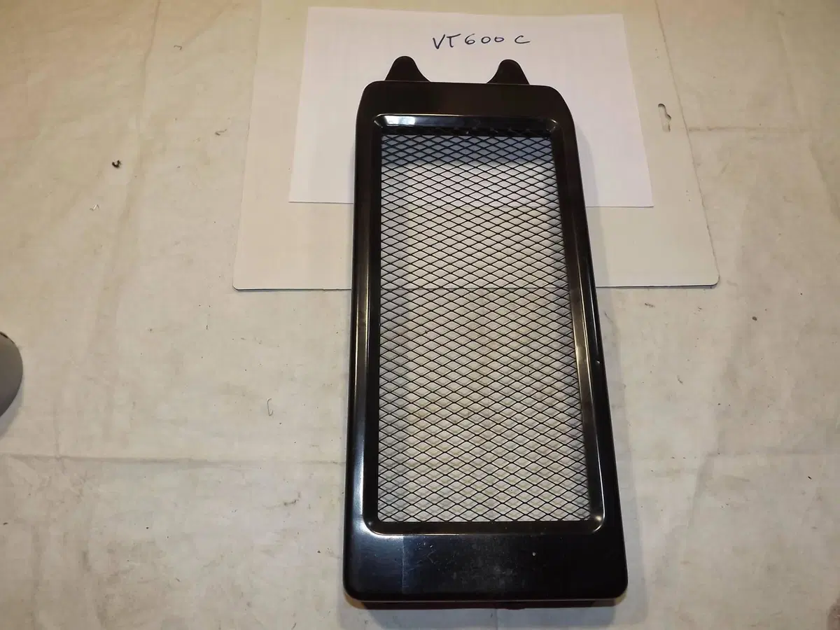 Griglia radiatore VT600C Honda
