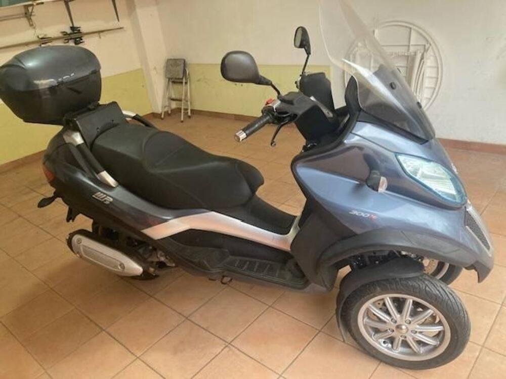 Piaggio Mp3 300 ie Business LT ABS (2014 - 16) (2)